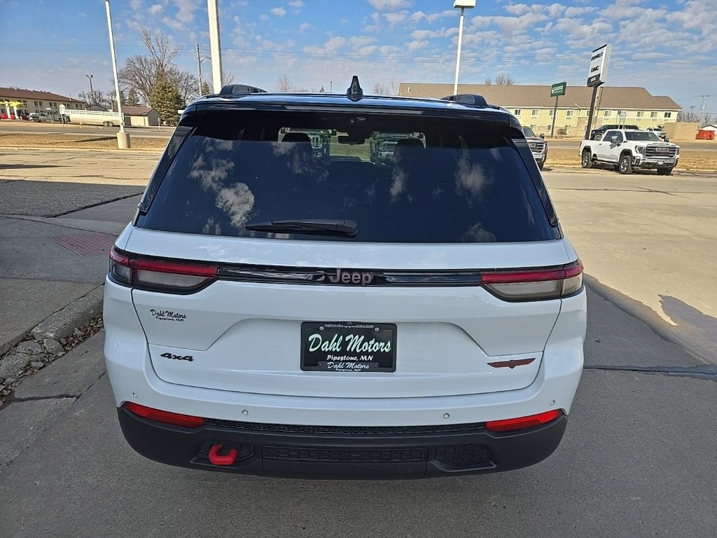 2022 Jeep Grand Cherokee Trailhawk