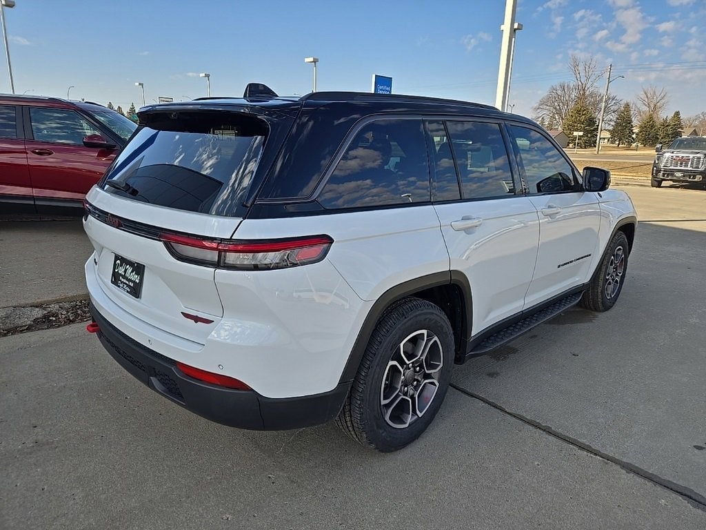 2022 Jeep Grand Cherokee Trailhawk
