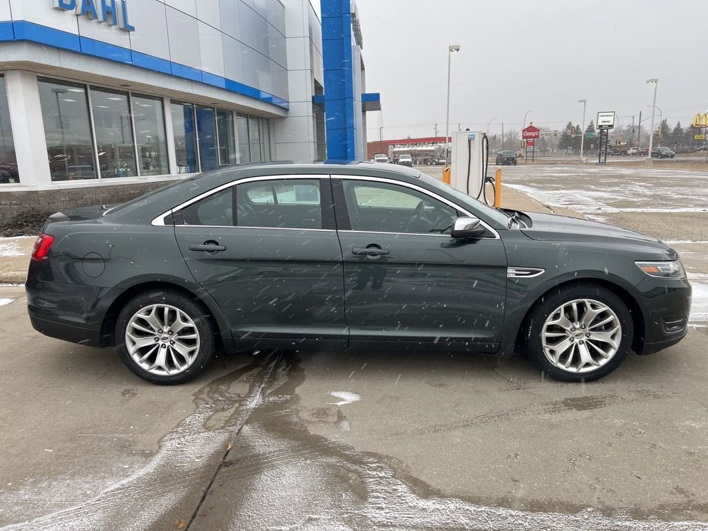 2016 Ford Taurus Limited