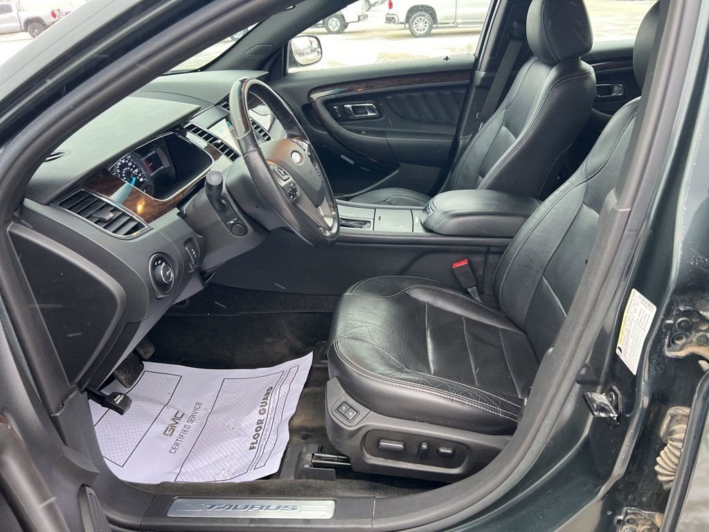 2016 Ford Taurus Limited