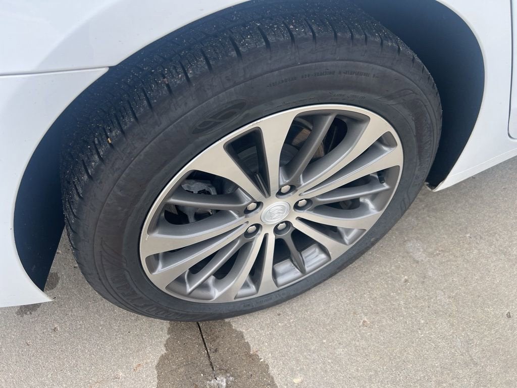 2019 Buick LaCrosse Essence