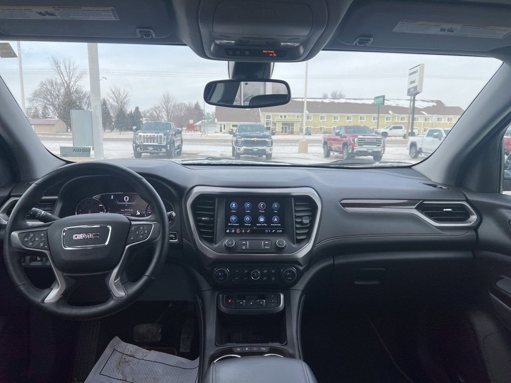 2023 GMC Acadia AT4