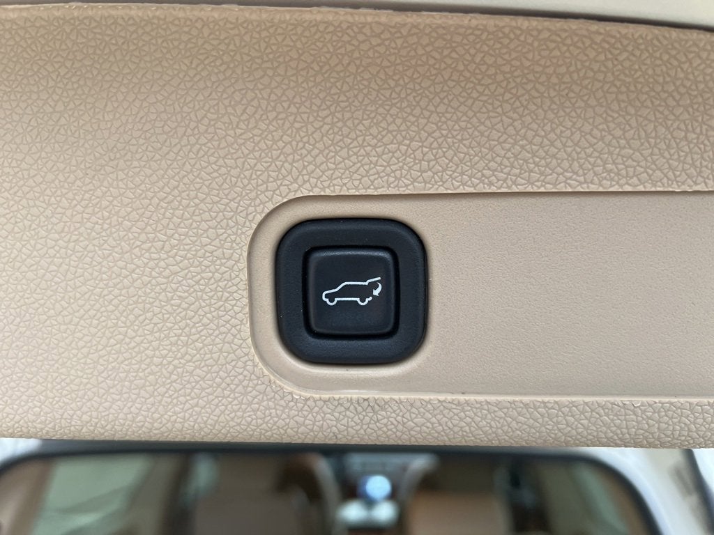 2013 Chevrolet Suburban LTZ