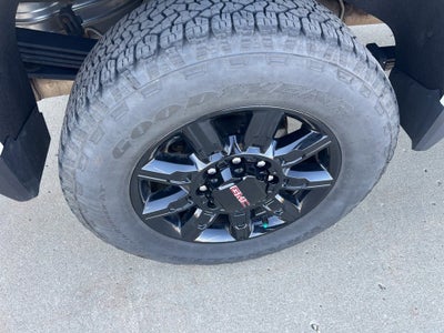 2024 GMC Sierra 2500 HD AT4