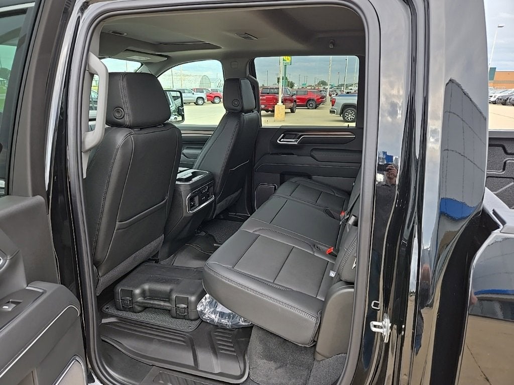 2025 GMC Sierra 3500 HD Denali