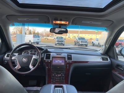 2014 Cadillac Escalade Luxury