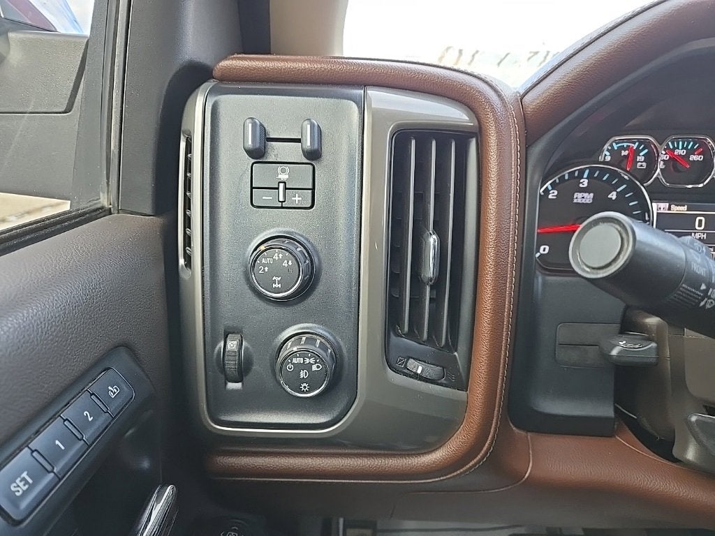 2014 Chevrolet Silverado 1500 High Country