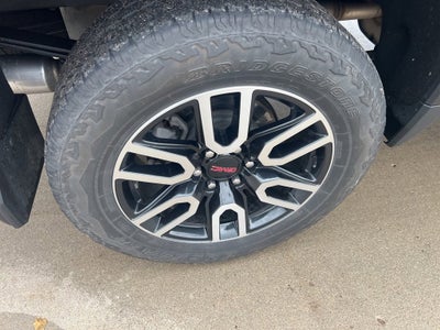 2022 GMC Sierra 1500 Limited AT4
