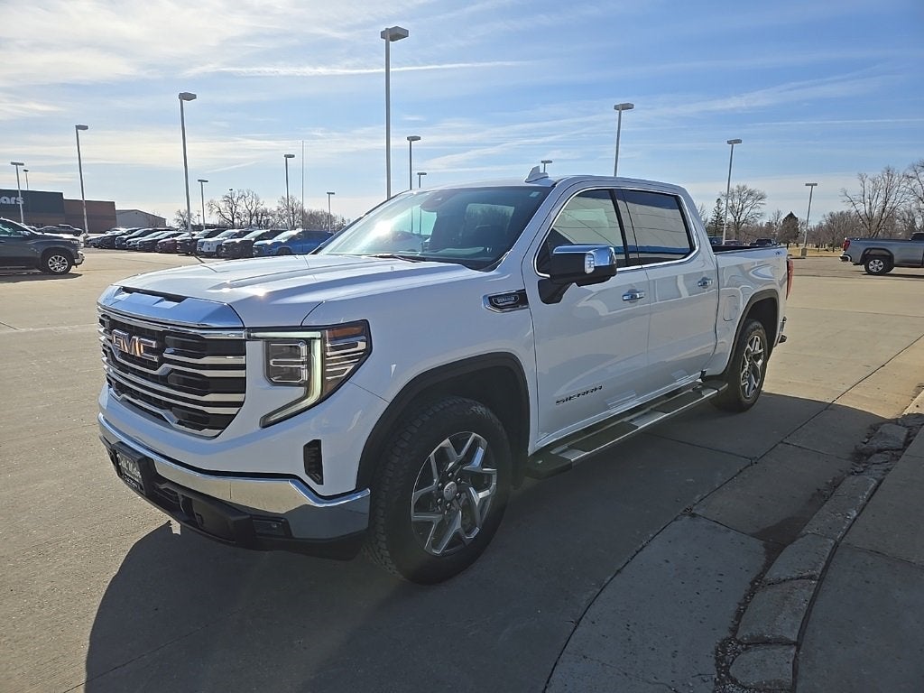 2023 GMC Sierra 1500 SLT