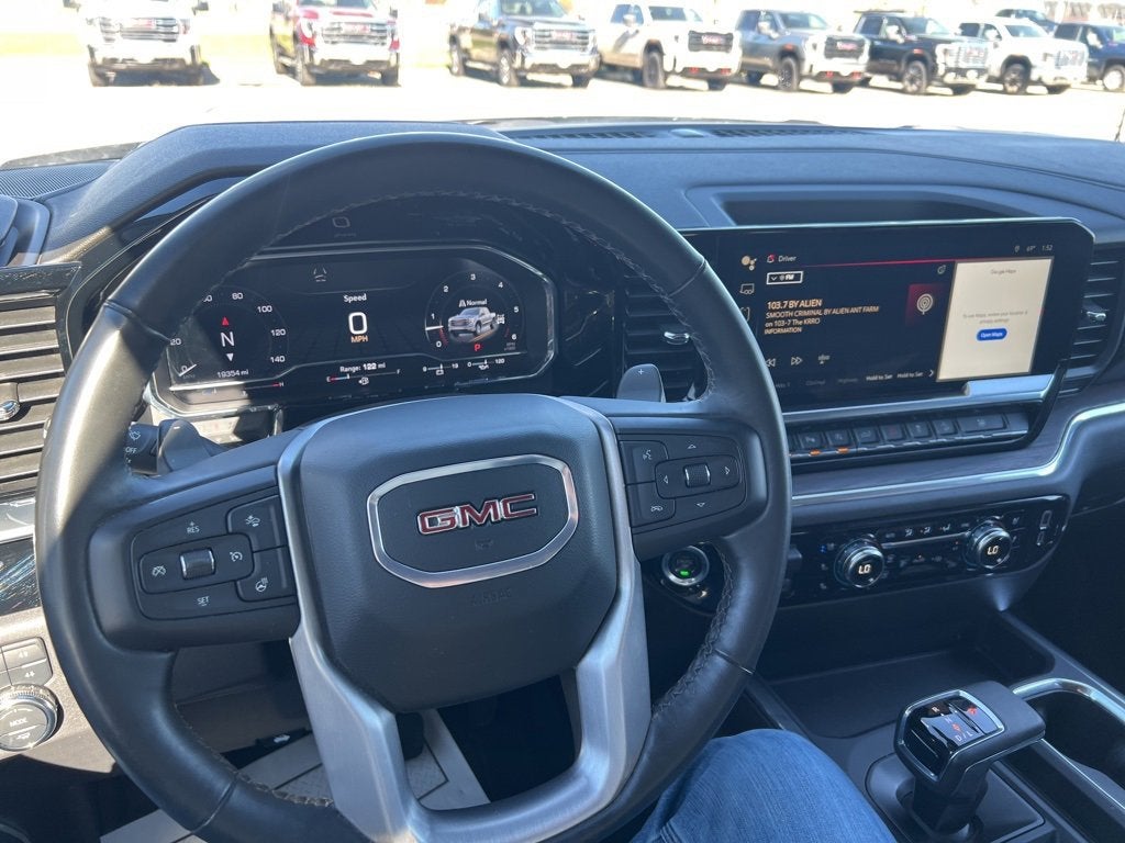 2024 GMC Sierra 1500 SLT