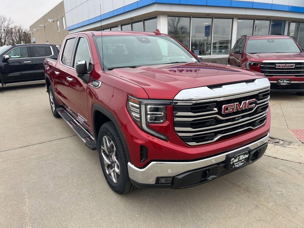 2024 GMC Sierra 1500 SLT