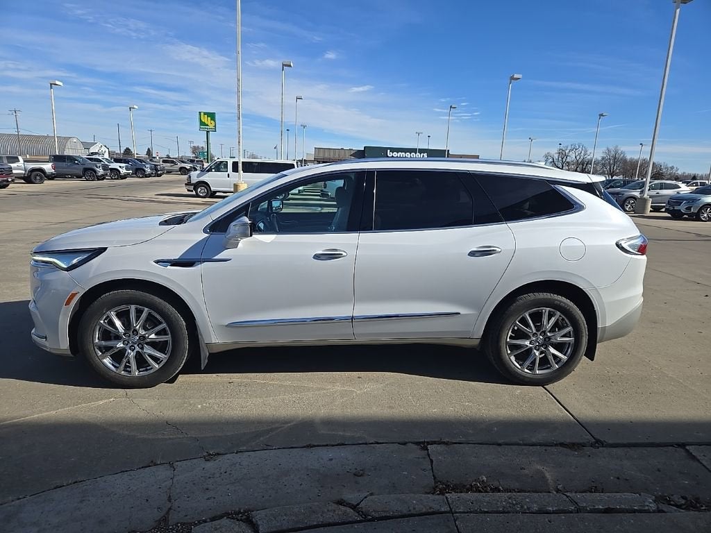 2023 Buick Enclave Premium