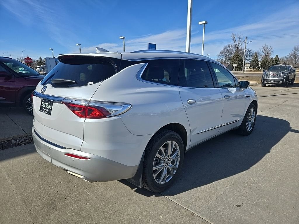 2023 Buick Enclave Premium