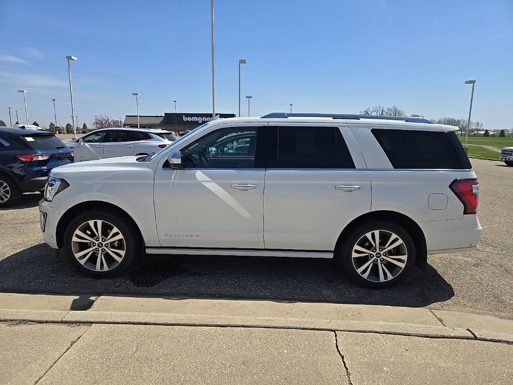 Used 2020 Ford Expedition Platinum with VIN 1FMJU1MT5LEA82071 for sale in Pipestone, Minnesota