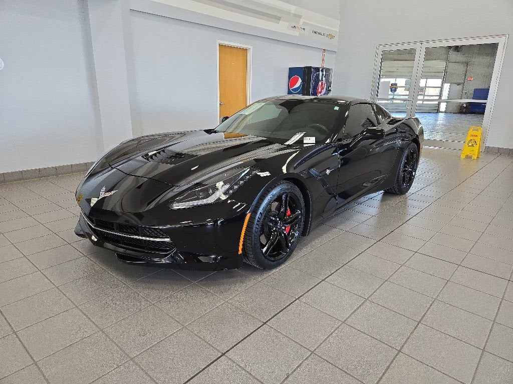 Used 2017 Chevrolet Corvette 1LT with VIN 1G1YA2D75H5109385 for sale in Pipestone, Minnesota