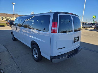2025 Chevrolet Express Passenger 1LT