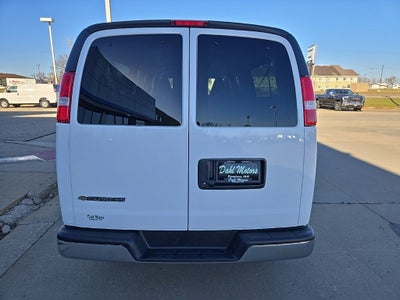 2025 Chevrolet Express Passenger 1LT