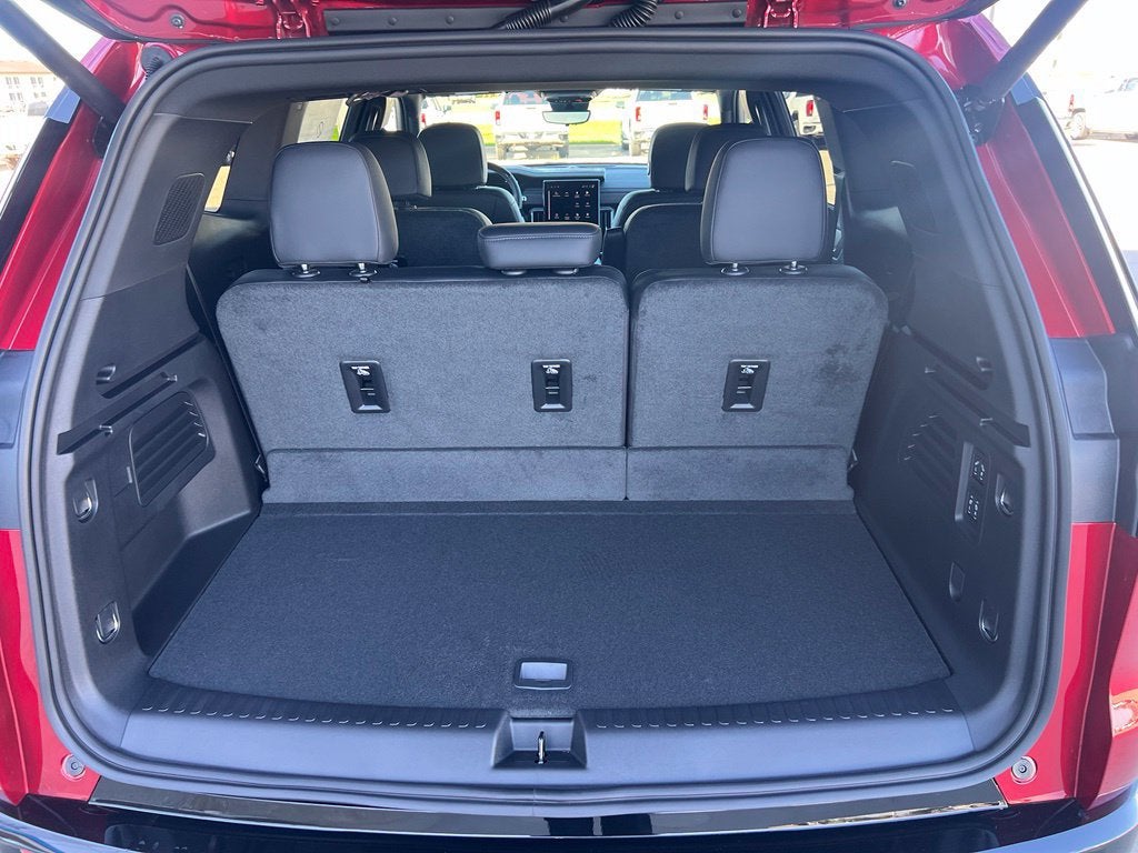 2027 GMC Acadia Denali