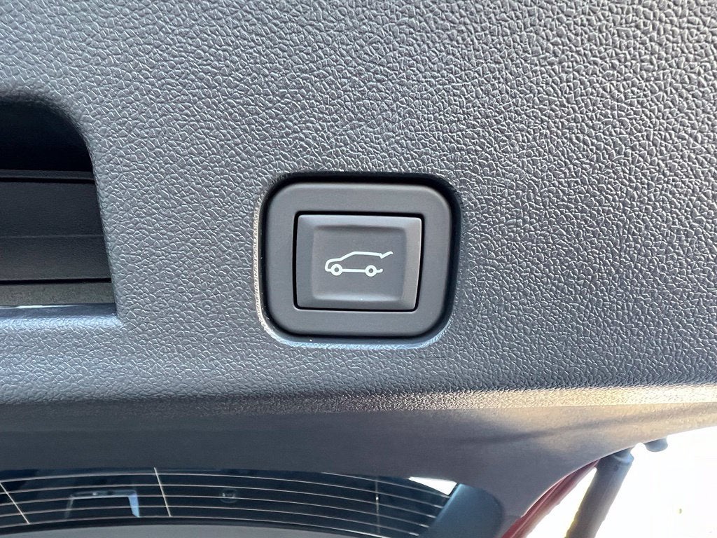 2027 GMC Acadia Denali