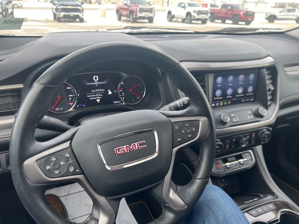 2023 GMC Acadia AT4