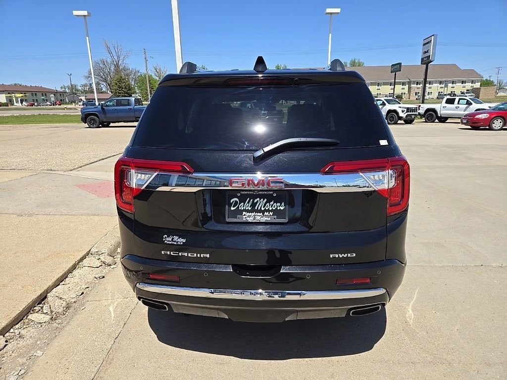 2021 GMC Acadia Denali