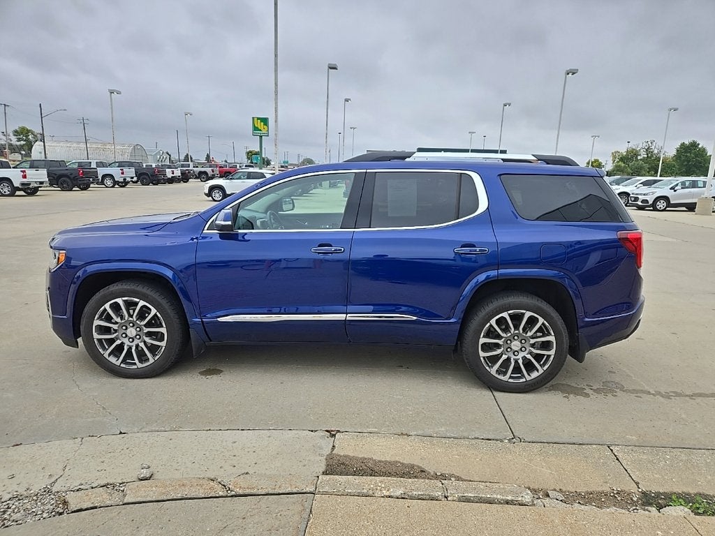 2023 GMC Acadia Denali