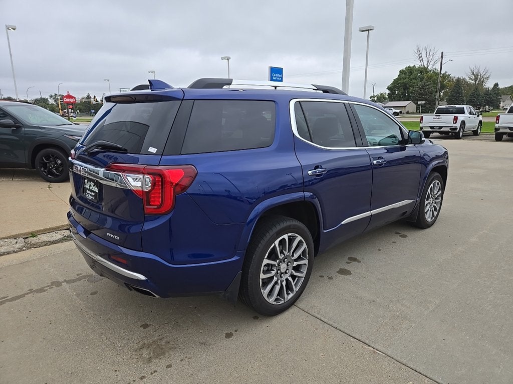2023 GMC Acadia Denali