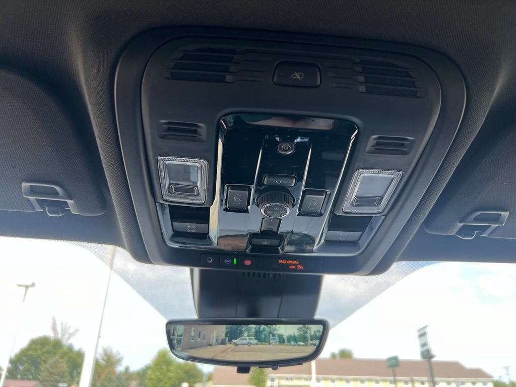 2026 GMC Yukon AT4 - Photo 40