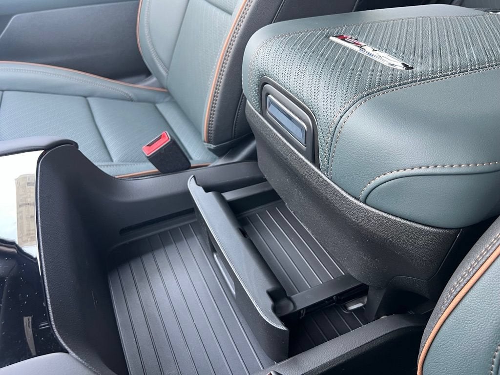 2026 GMC Yukon AT4 - Photo 41