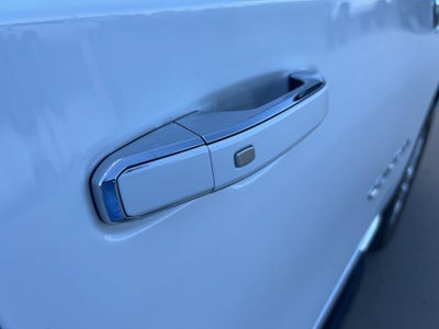 2024 GMC Yukon XL SLT