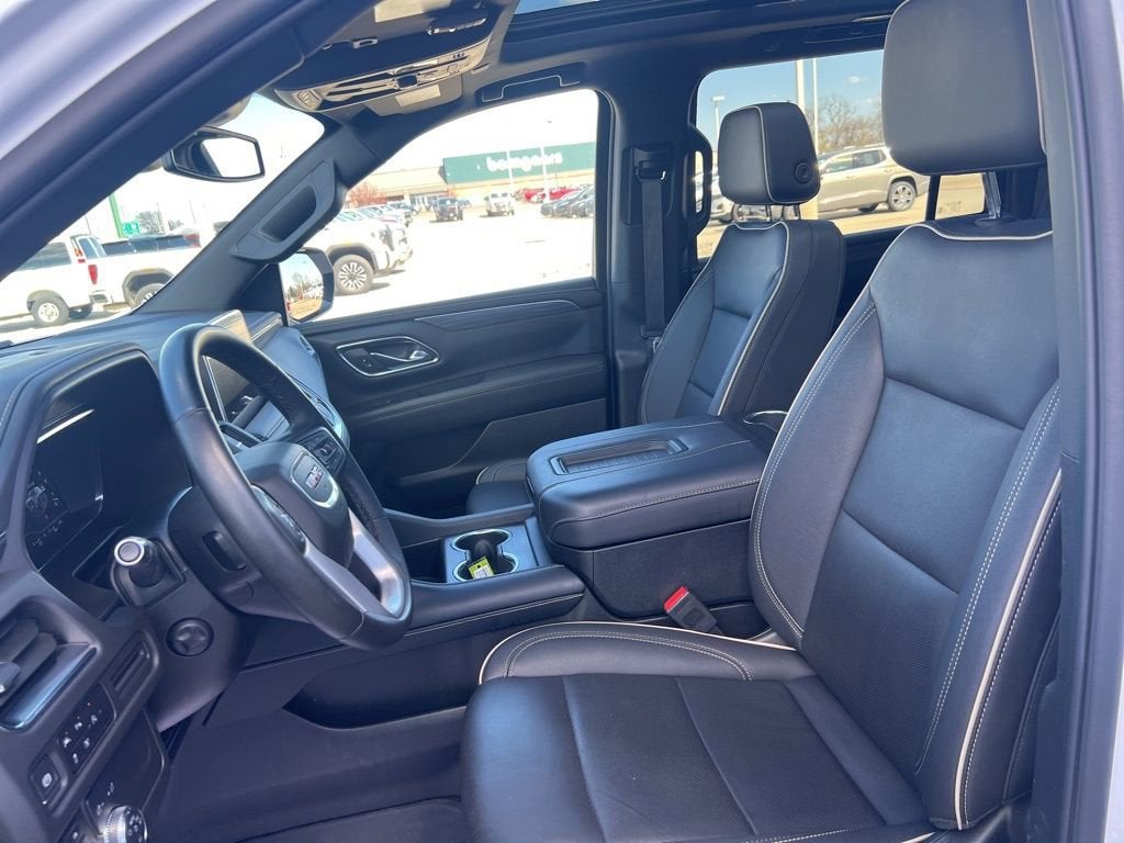 2024 GMC Yukon XL SLT