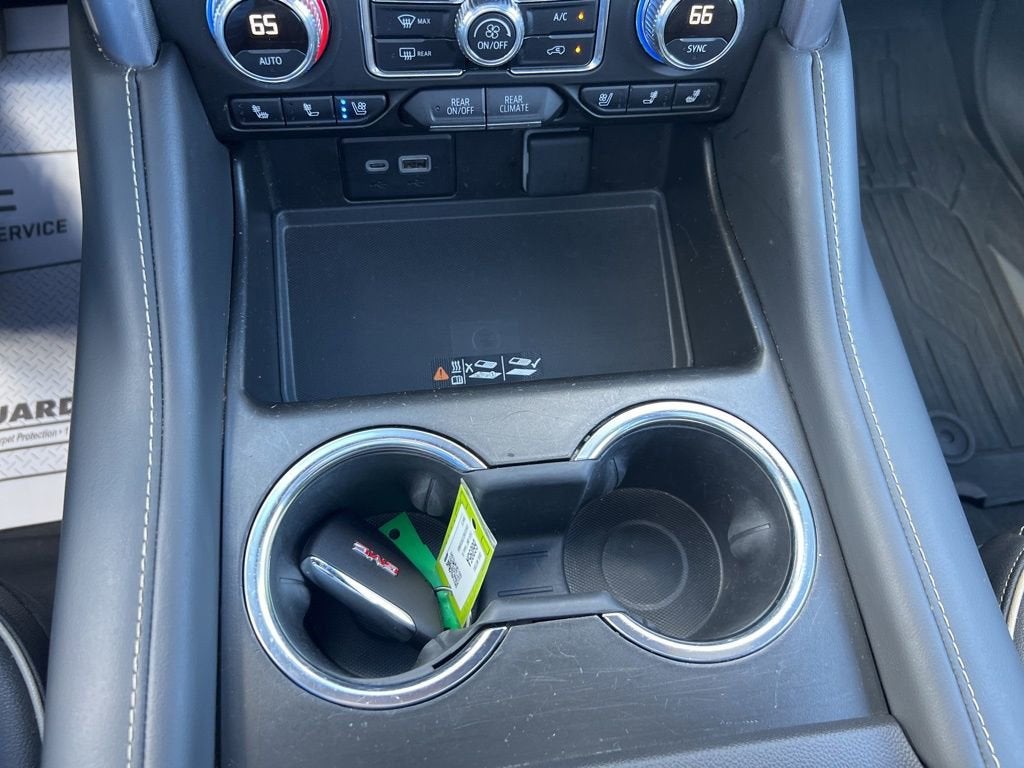 2024 GMC Yukon XL SLT
