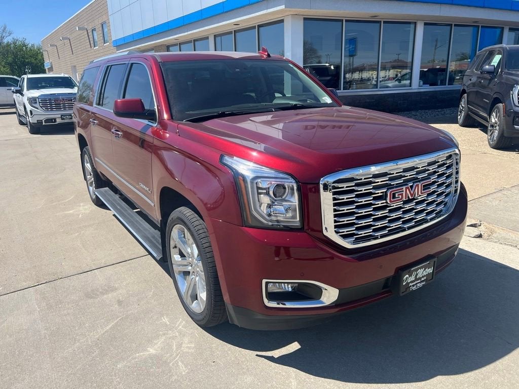 Used 2020 GMC Yukon XL Denali with VIN 1GKS2HKJ1LR151005 for sale in Pipestone, Minnesota