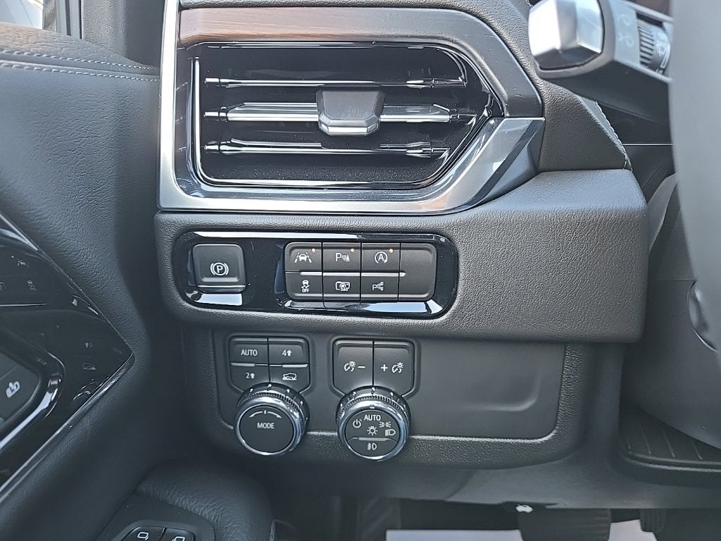 2027 GMC Yukon XL Denali