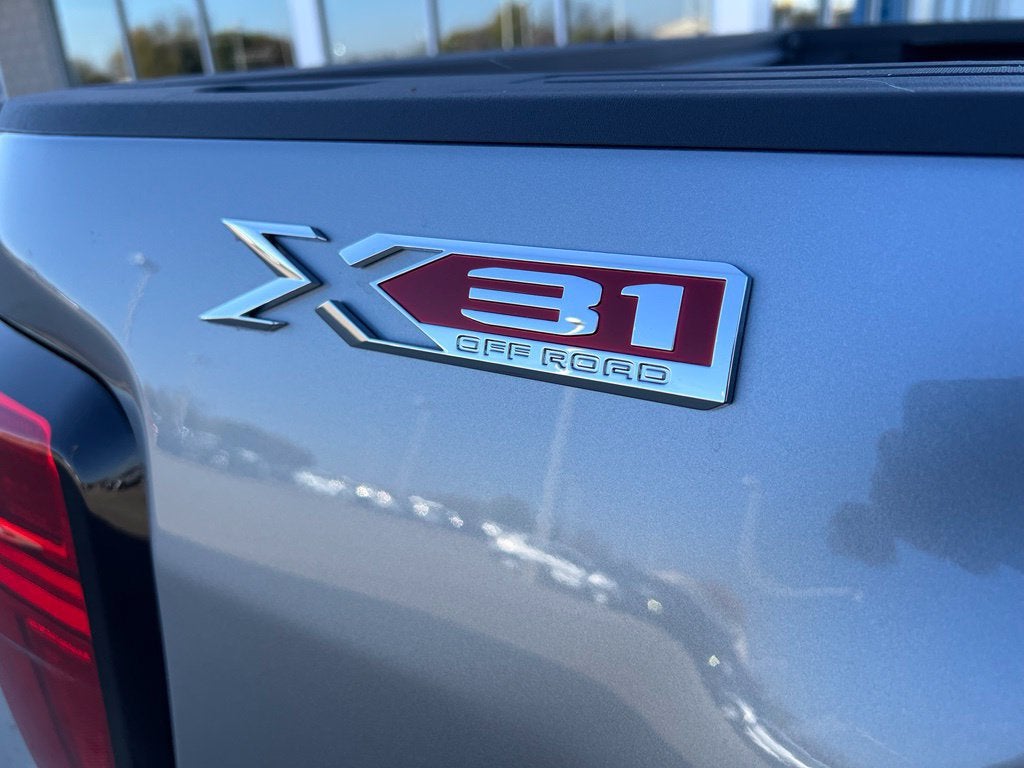 2026 GMC Sierra 3500HD SLE - Photo 11