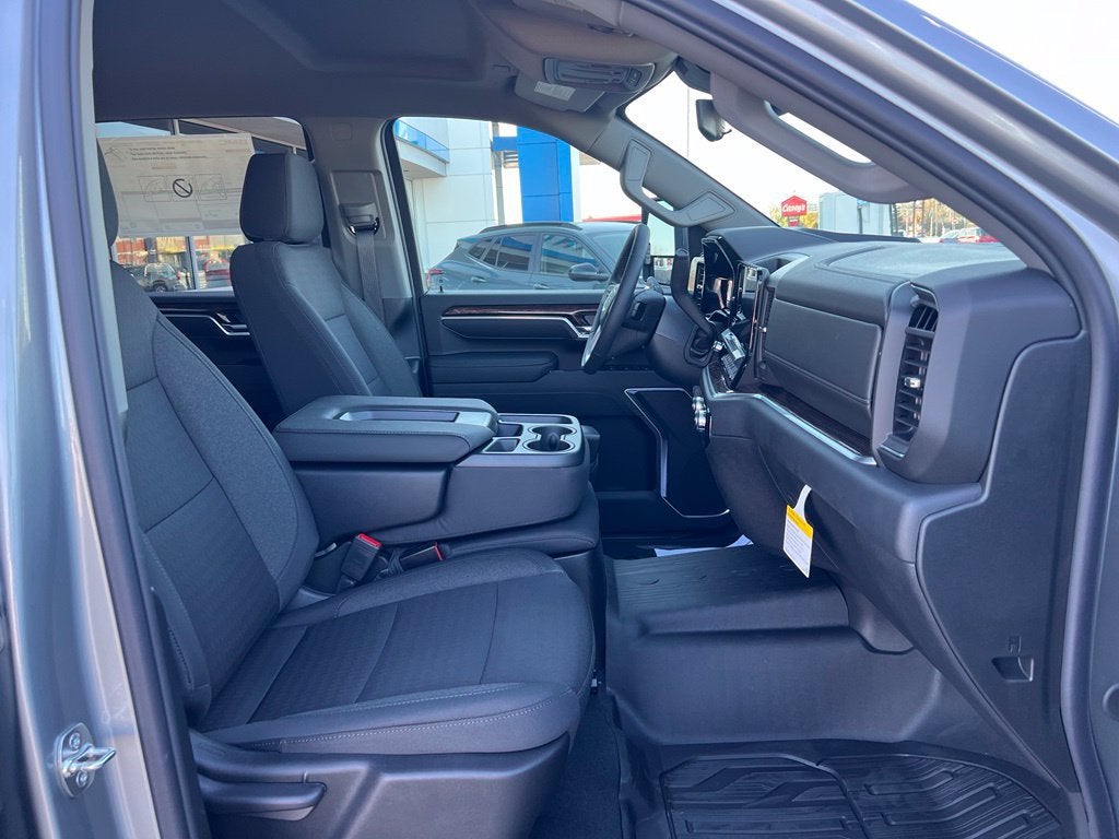 2026 GMC Sierra 3500HD SLE - Photo 15