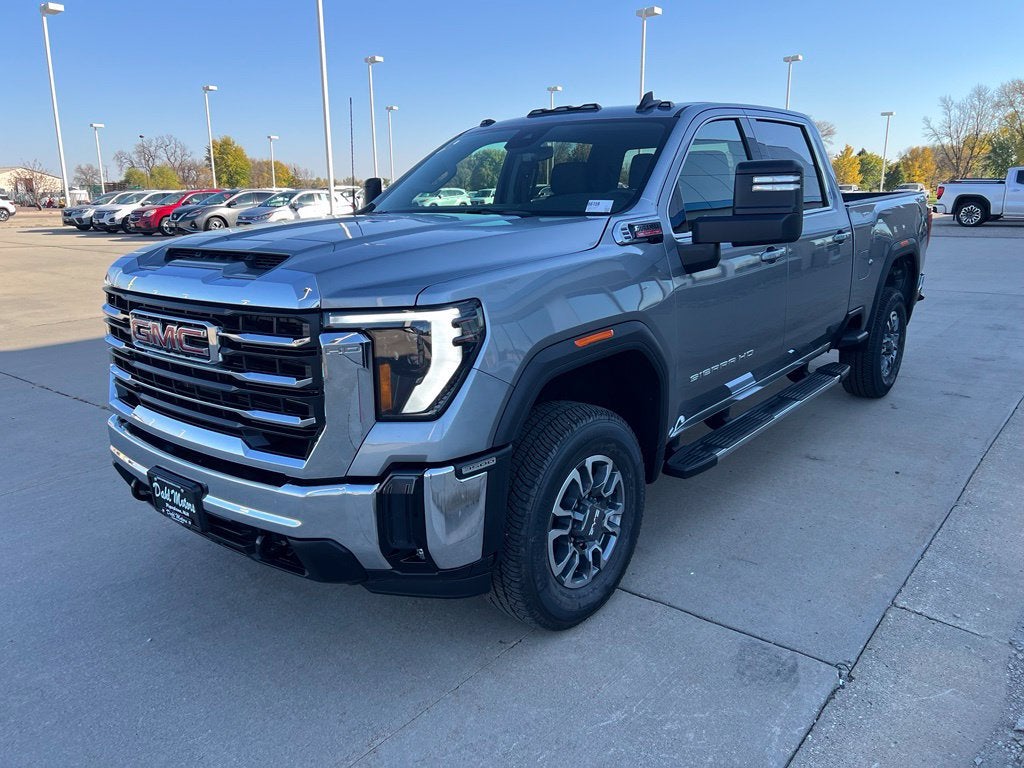 2026 GMC Sierra 3500HD SLE - Photo 4