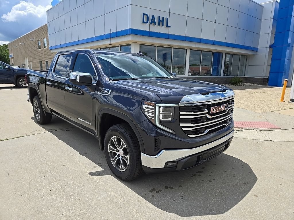 Used 2025 GMC Sierra 1500 SLT with VIN 1GTUUDED2SZ232316 for sale in Pipestone, Minnesota