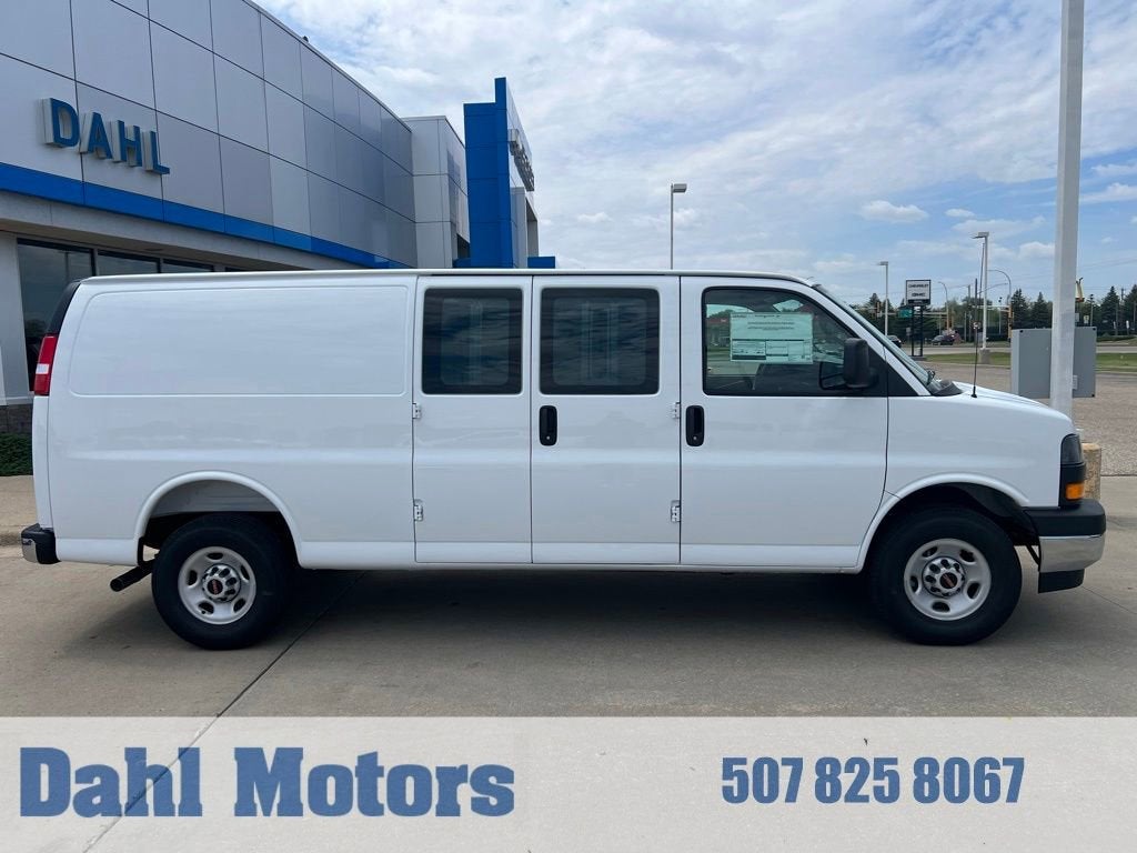 2026 GMC Savana 2500 Ext WB's photo