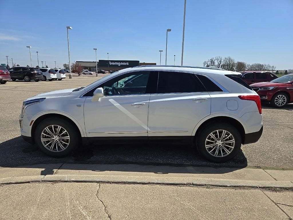 Used 2017 Cadillac XT5 Luxury with VIN 1GYKNDRS4HZ201679 for sale in Pipestone, Minnesota