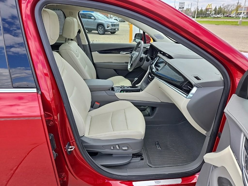 2022 Cadillac XT6 Premium Luxury