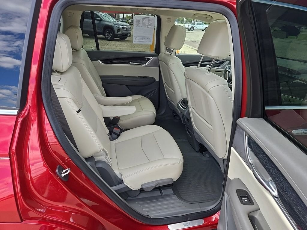 2022 Cadillac XT6 Premium Luxury