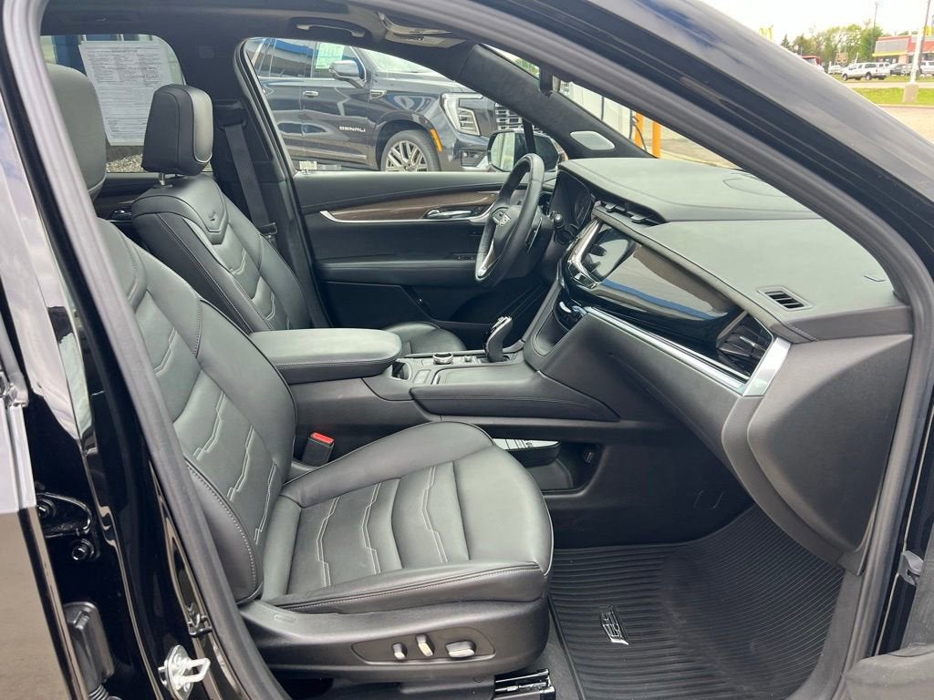 2025 Cadillac XT6 Sport