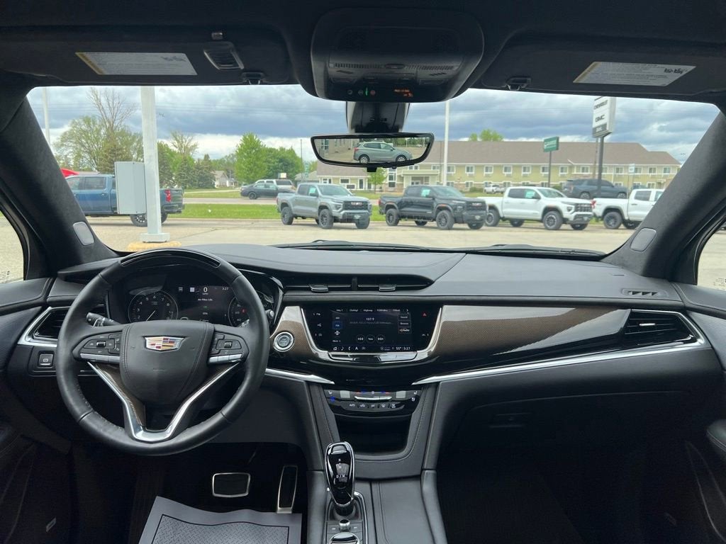 2025 Cadillac XT6 Sport