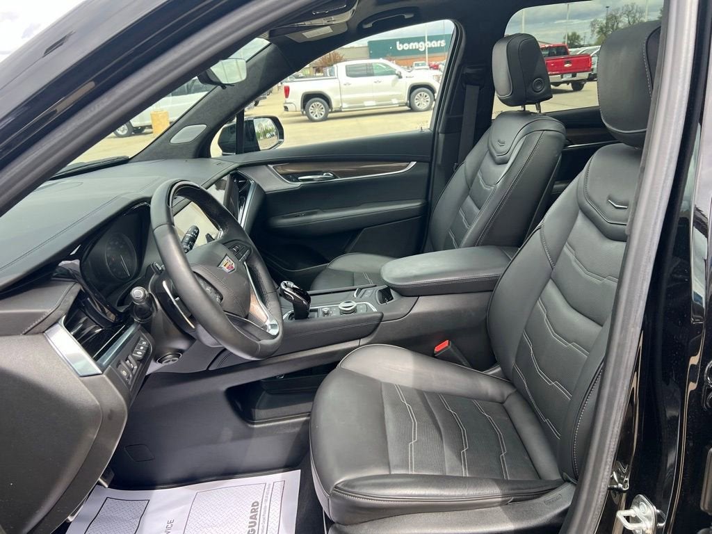 2025 Cadillac XT6 Sport