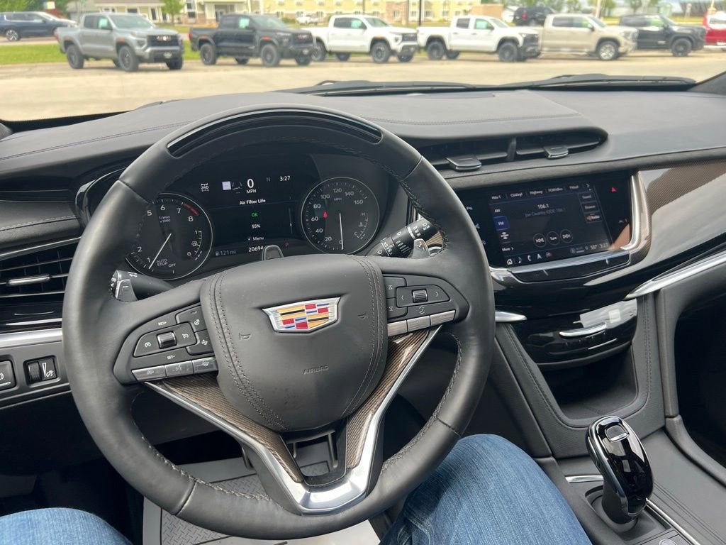 2025 Cadillac XT6 Sport