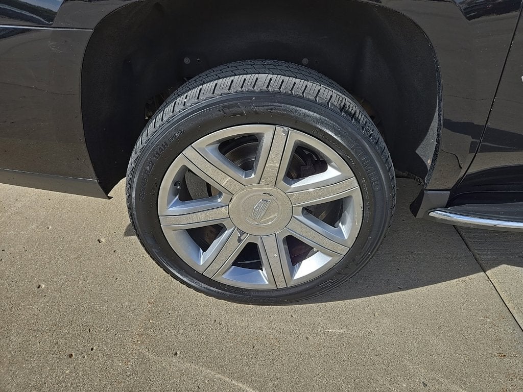 2018 Cadillac Escalade ESV Luxury