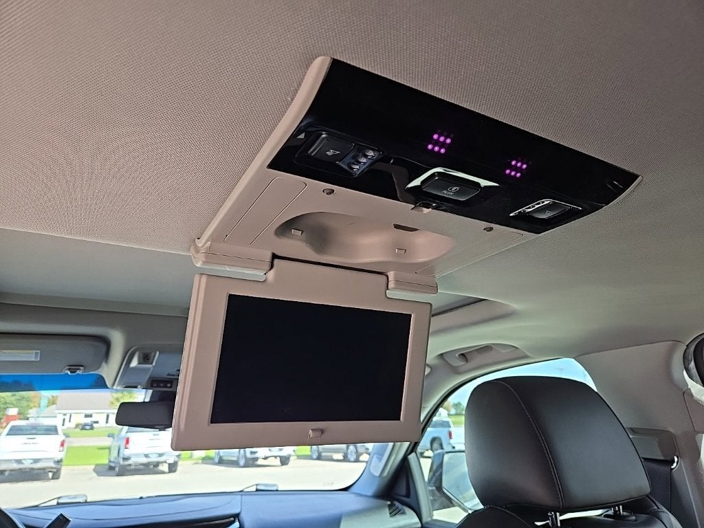 2018 Cadillac Escalade ESV Luxury