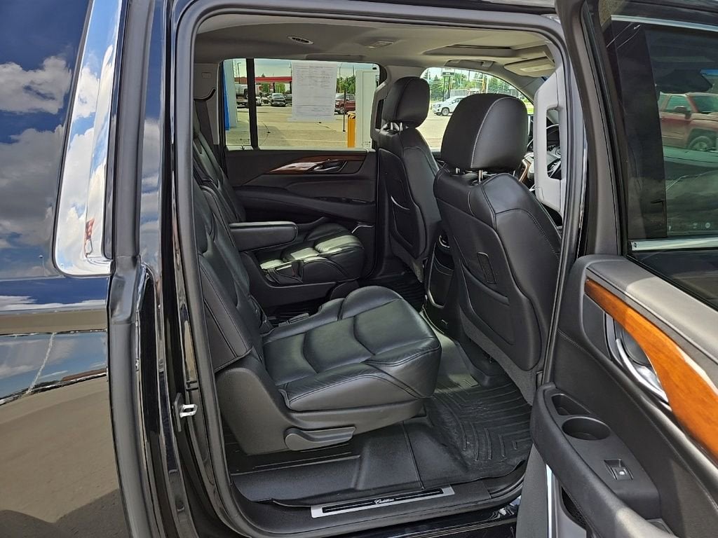 2019 Cadillac Escalade ESV Luxury