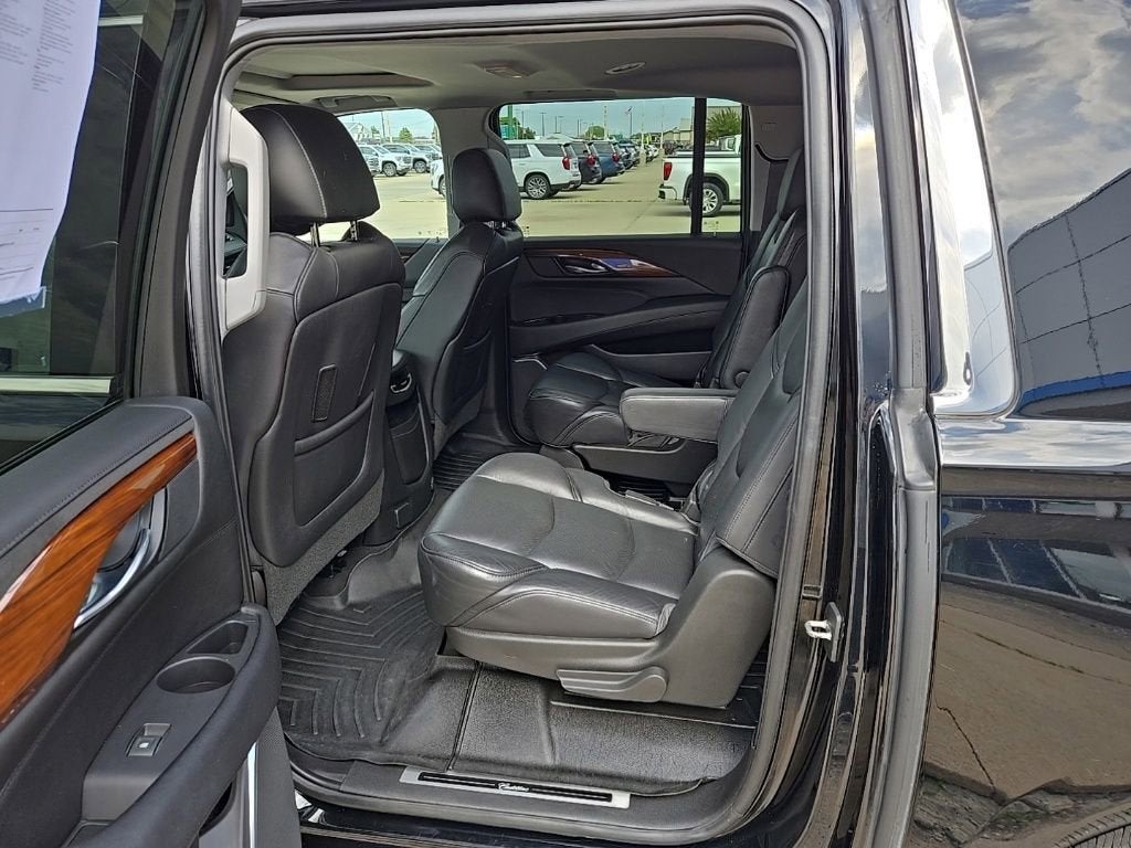 2019 Cadillac Escalade ESV Luxury